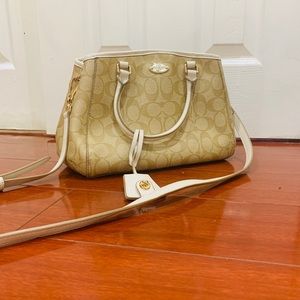 Coach Gold & White Signature Coated Canvas Shoulder Bag - Pre-owned